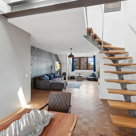 High Class Maisonette 2 Bed 2 Bathroom Apartment