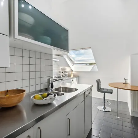 High Class Maisonette 2 Bed 2 Bathroom * デュッセルドルフ