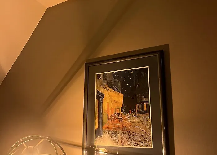 High Class Maisonette 2 Bed 2 Bathroom Lägenhet *